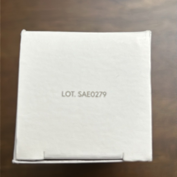 U Beauty Resurfacing Compound - Picture 5 of 5